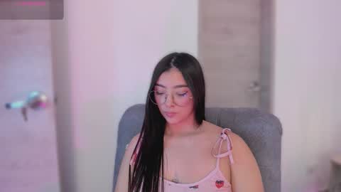 Snapshot of mirandajohnson_ chatting on October 2025 12:06:02 PM Miranda online show from October 2025 12:06:02 PM