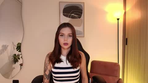 Snapshot of mirandashaw chatting on April 2026 02:06:01 AM Miranda Shaw online show from April 2026 02:06:01 AM