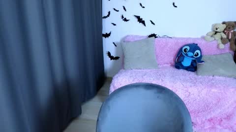 Snapshot of miraraid chatting on November 2025 10:43:02 PM miraraid online show from November 2025 10:43:02 PM