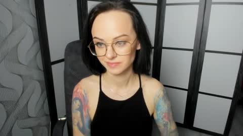 Snapshot of mirasky chatting on March 2025 12:53:01 AM Mira online show from March 2025 12:53:01 AM