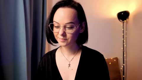 Snapshot of miraskyy chatting on November 2025 05:46:02 PM MiraSkyy online show from November 2025 05:46:02 PM