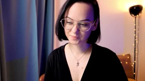 Snapshot of miraskyy chatting on November 2025 04:22:01 PM MiraSkyy online show from November 2025 04:22:01 PM