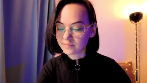 Snapshot of miraskyy chatting on November 2025 04:29:01 PM MiraSkyy online show from November 2025 04:29:01 PM