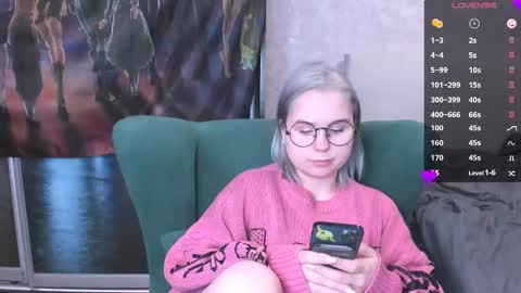 Kira online show from March 2025 06:05:02 PM