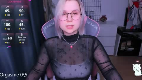 Kira online show from April 2026 06:36:02 PM