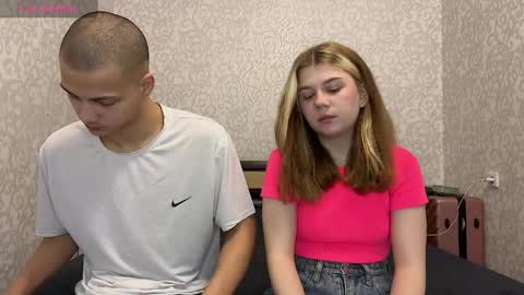 Snapshot of mirelcouple chatting on May 2026 10:21:02 AM mirelcouple online show from May 2026 10:21:02 AM