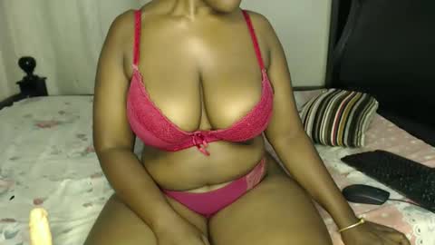 Snapshot of mireypeace chatting on April 2026 11:10:01 PM mireypeace online show from April 2026 11:10:01 PM