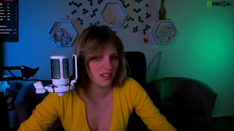 Snapshot of miriam_crazy chatting on September 2025 01:02:02 PM miriam_crazy online show from September 2025 01:02:02 PM