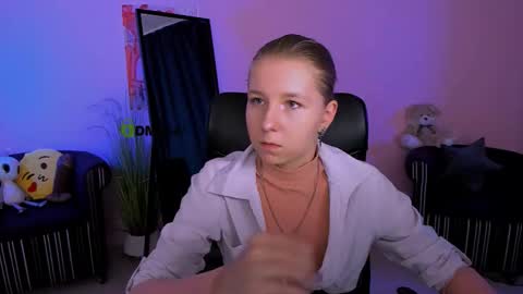 Snapshot of miriam_crazy chatting on October 2025 08:37:01 AM miriam_crazy online show from October 2025 08:37:01 AM