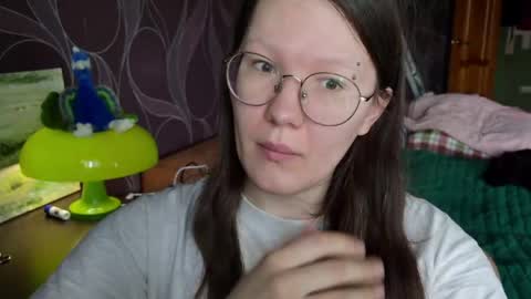 Snapshot of miriamor chatting on April 2026 08:06:01 AM Mira online show from April 2026 08:06:01 AM