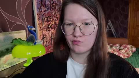 Snapshot of miriamor chatting on April 2026 08:28:02 AM Mira online show from April 2026 08:28:02 AM