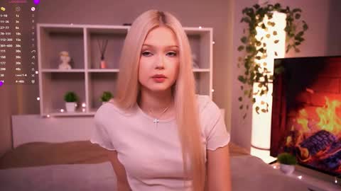 Elsa online show from November 2025 09:05:02 PM