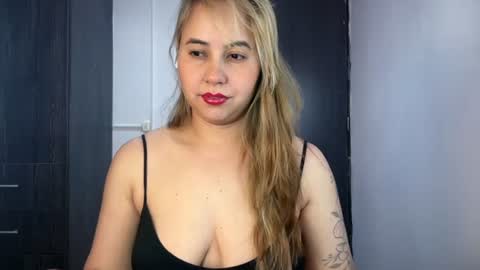Snapshot of mirilinda chatting on July 2026 03:54:02 AM mirilinda online show from July 2026 03:54:02 AM