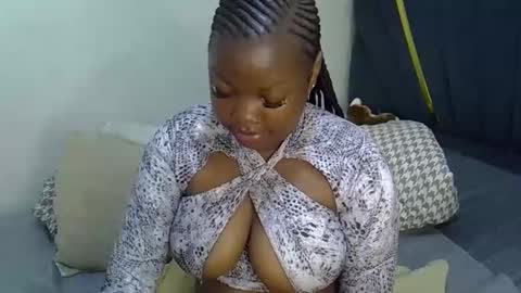 mirror_254 online show from May 2026 09:25:01 AM