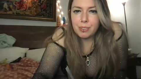 Snapshot of mis0h0rnybabii chatting on January 2025 03:00:02 AM MisoHorny aka Goddess Sahara online show from January 2025 03:00:02 AM