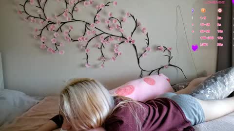 Snapshot of misamew chatting on March 2026 09:47:01 AM MisaMew online show from March 2026 09:47:01 AM