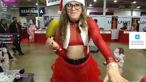 Snapshot of mischiefmuse chatting on December 2024 07:32:02 PM Mischief Muse online show from December 2024 07:32:02 PM