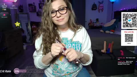 Snapshot of mischiefmuse chatting on January 2025 05:11:01 AM Mischief Muse online show from January 2025 05:11:01 AM