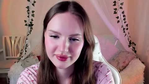 Snapshot of mish_ka3 chatting on November 2025 04:18:02 PM Misha online show from November 2025 04:18:02 PM