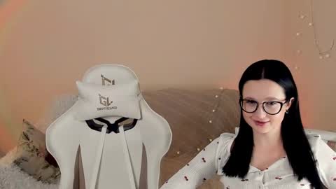 Snapshot of mish_ka3 chatting on December 2025 07:06:02 AM Misha online show from December 2025 07:06:02 AM