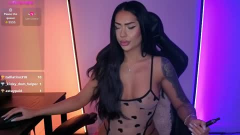 Snapshot of mishablueee chatting on April 2026 07:47:02 PM MishaBlueee online show from April 2026 07:47:02 PM