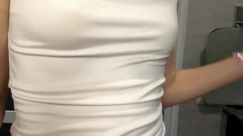 Snapshot of mishahartwigsen chatting on September 2025 07:36:01 PM Molly online show from September 2025 07:36:01 PM