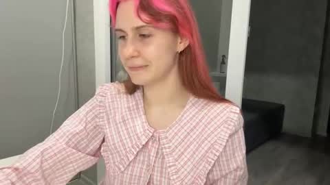 Snapshot of mishahartwigsen chatting on September 2025 05:49:01 PM Molly online show from September 2025 05:49:01 PM