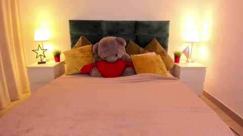 Snapshot of mishapallmer chatting on October 2025 08:15:02 AM mishapallmer online show from October 2025 08:15:02 AM