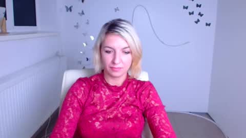 Mishelle online show from December 2025 12:21:02 PM