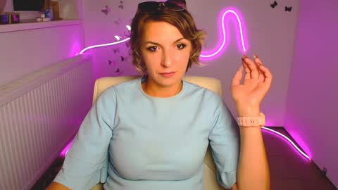 Mishelle online show from July 2026 12:03:02 PM