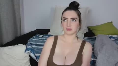 Elora online show from February 2026 10:08:01 PM