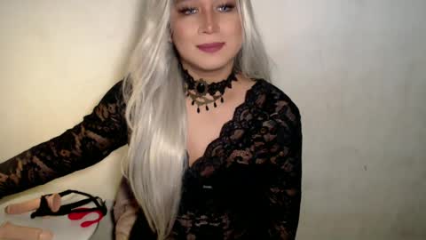 Snapshot of miss_4cuck_ chatting on June 2026 12:22:01 PM miss_4cuck_ online show from June 2026 12:22:01 PM