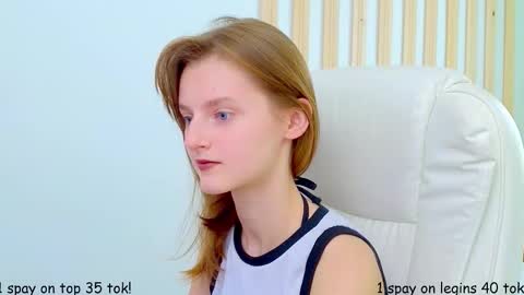 Snapshot of miss___alisa chatting on March 2026 12:44:01 PM Alisa NONNUDE online show from March 2026 12:44:01 PM