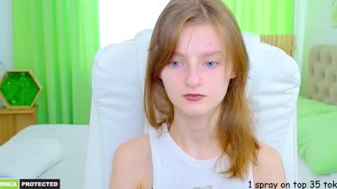 Snapshot of miss___alisa chatting on March 2026 02:00:02 PM Alisa NONNUDE online show from March 2026 02:00:02 PM