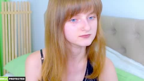 Snapshot of miss___alisa chatting on April 2026 07:58:01 PM Alisa NONNUDE online show from April 2026 07:58:01 PM