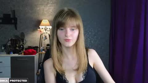 Snapshot of miss___alisa chatting on June 2026 07:51:02 PM Alisa NONNUDE online show from June 2026 07:51:02 PM