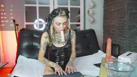 miss___angel online show from March 2026 11:13:01 AM
