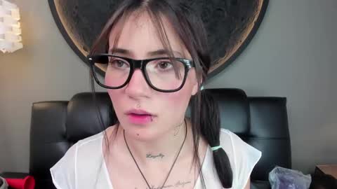 Charlotte online show from March 2025 06:33:01 PM