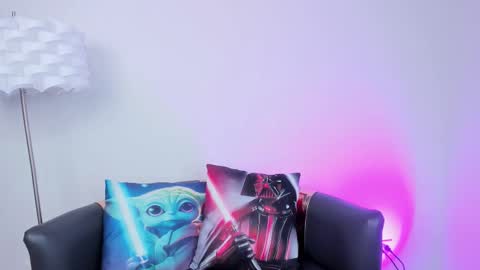 Megan online show from October 2025 09:47:02 PM