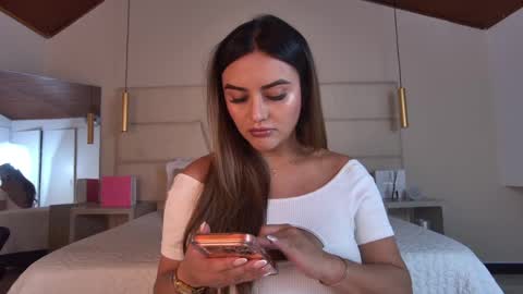 Snapshot of miss__ary_ chatting on June 2026 11:57:01 AM miss__ary_ online show from June 2026 11:57:01 AM