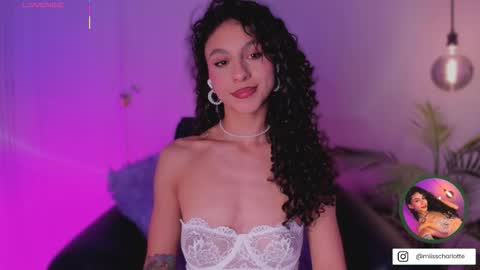 Charlotte online show from October 2025 03:59:02 AM