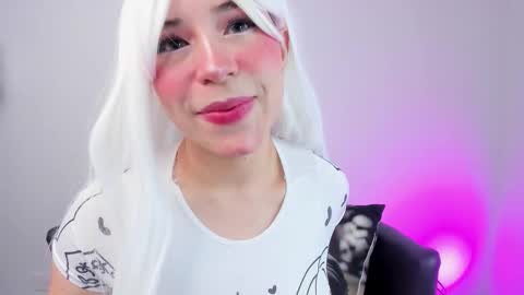 Snapshot of miss__daphne chatting on October 2025 06:13:02 PM Daphne online show from October 2025 06:13:02 PM