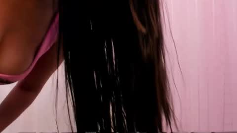 Snapshot of miss_alhy chatting on December 2024 07:00:02 PM online show from December 2024 07:00:02 PM