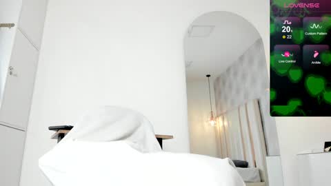 Snapshot of miss_ambrer chatting on January 2025 12:57:02 AM Amber online show from January 2025 12:57:02 AM