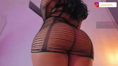 Snapshot of miss_ambrer chatting on November 2025 04:11:01 AM Amber online show from November 2025 04:11:01 AM