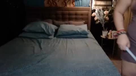 miss angelic15 online show from October 2025 01:06:01 AM