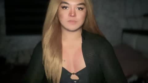 Snapshot of miss_anita_69x chatting on March 2026 03:43:01 AM Anita online show from March 2026 03:43:01 AM