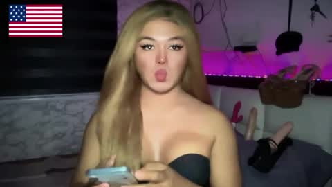 Snapshot of miss_anita_69x chatting on April 2026 06:33:02 AM Anita online show from April 2026 06:33:02 AM