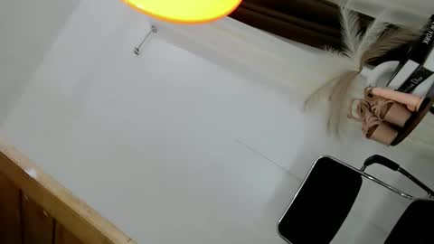 Snapshot of miss_azumix chatting on September 2025 04:17:01 PM AZUMI online show from September 2025 04:17:01 PM