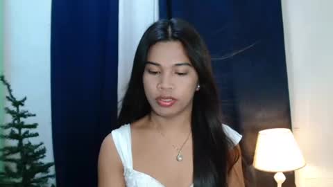 Snapshot of miss_bellah chatting on November 2025 04:29:01 PM Bellah online show from November 2025 04:29:01 PM